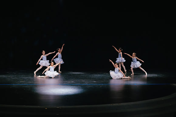 Ballet J AK5A8717-Enhanced-NR
