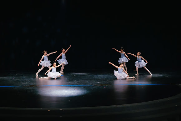 Ballet J AK5A8720-Enhanced-NR