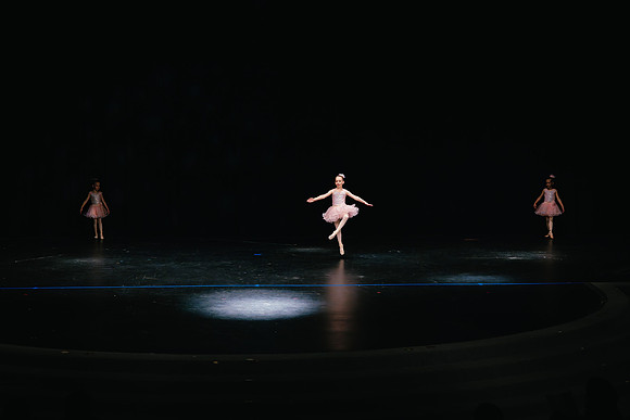 Ballet K AK5A8740-Enhanced-NR