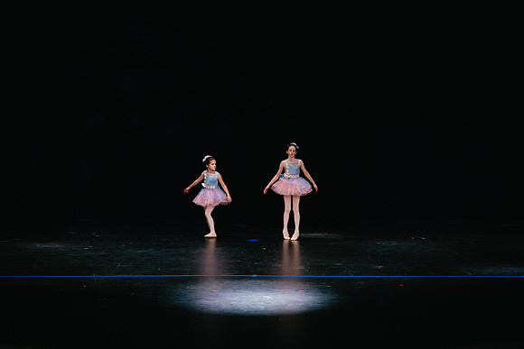 Ballet Q AK5A9050-Enhanced-NR