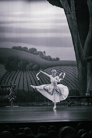La Fille Mal Gardée BW-2677