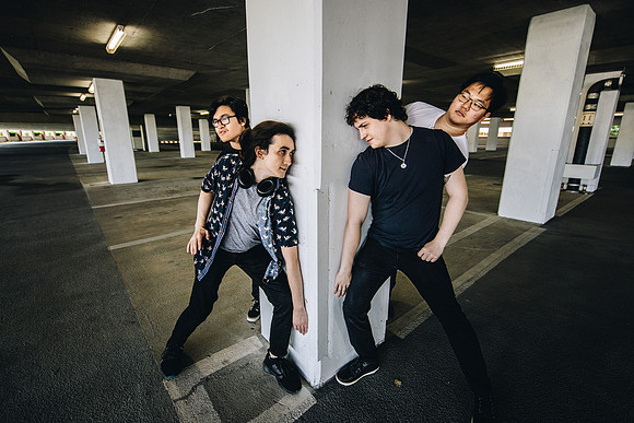 Revolver Dogs-7224