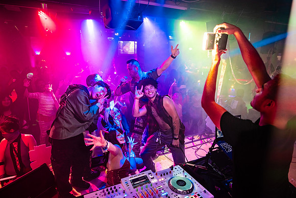 tropix_01-0210