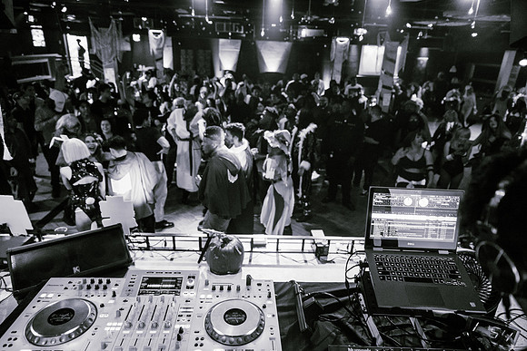 tropix_01-0102