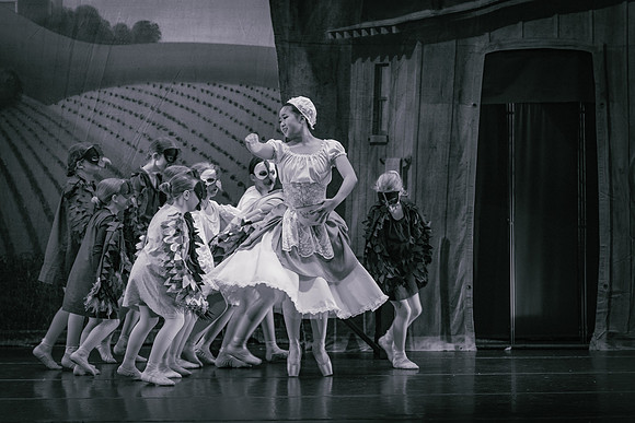 La Fille Mal Gardée BW-2643
