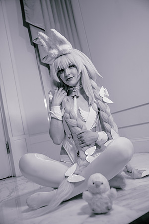 Kenna B+W-4067