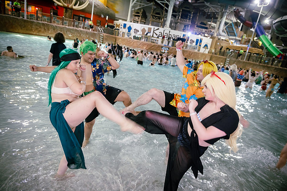 One piece (non B&W)-0695