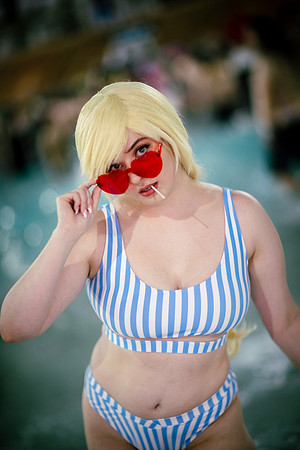One piece (non B&W)-0960